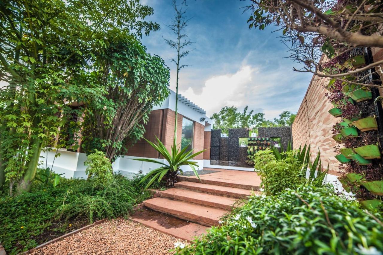Bougan Villa Auroville Exterior foto